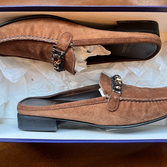 Stuart Weitzman Brown Suede Slip On Loafer. Jeweled accents. Womens size 7 - Picture 2 of 8